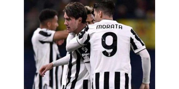 Juventus wygrywa samobójczą bramką